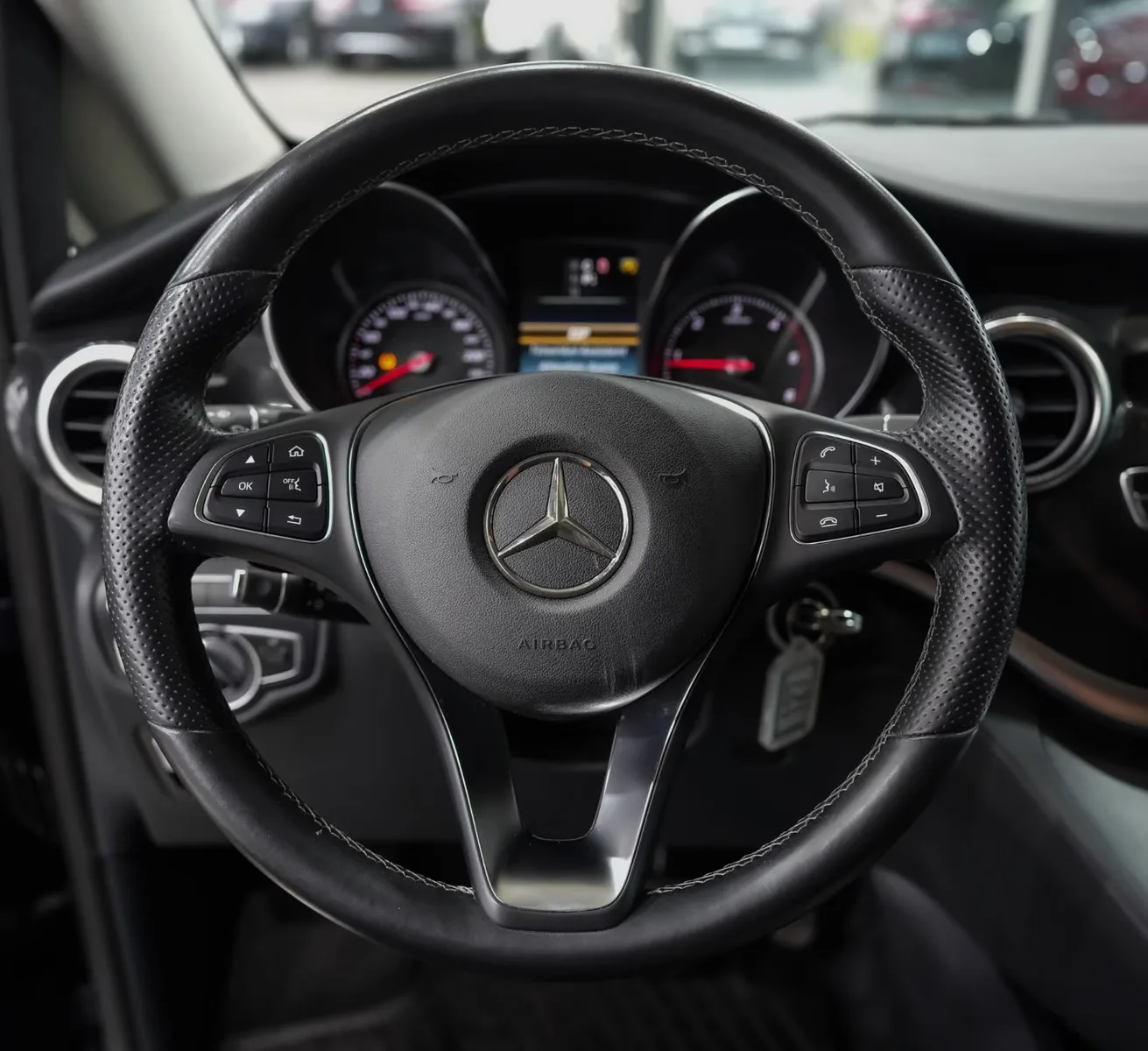 2017 Mercedes-Benz V 220 d Edition, Compact, 17/29