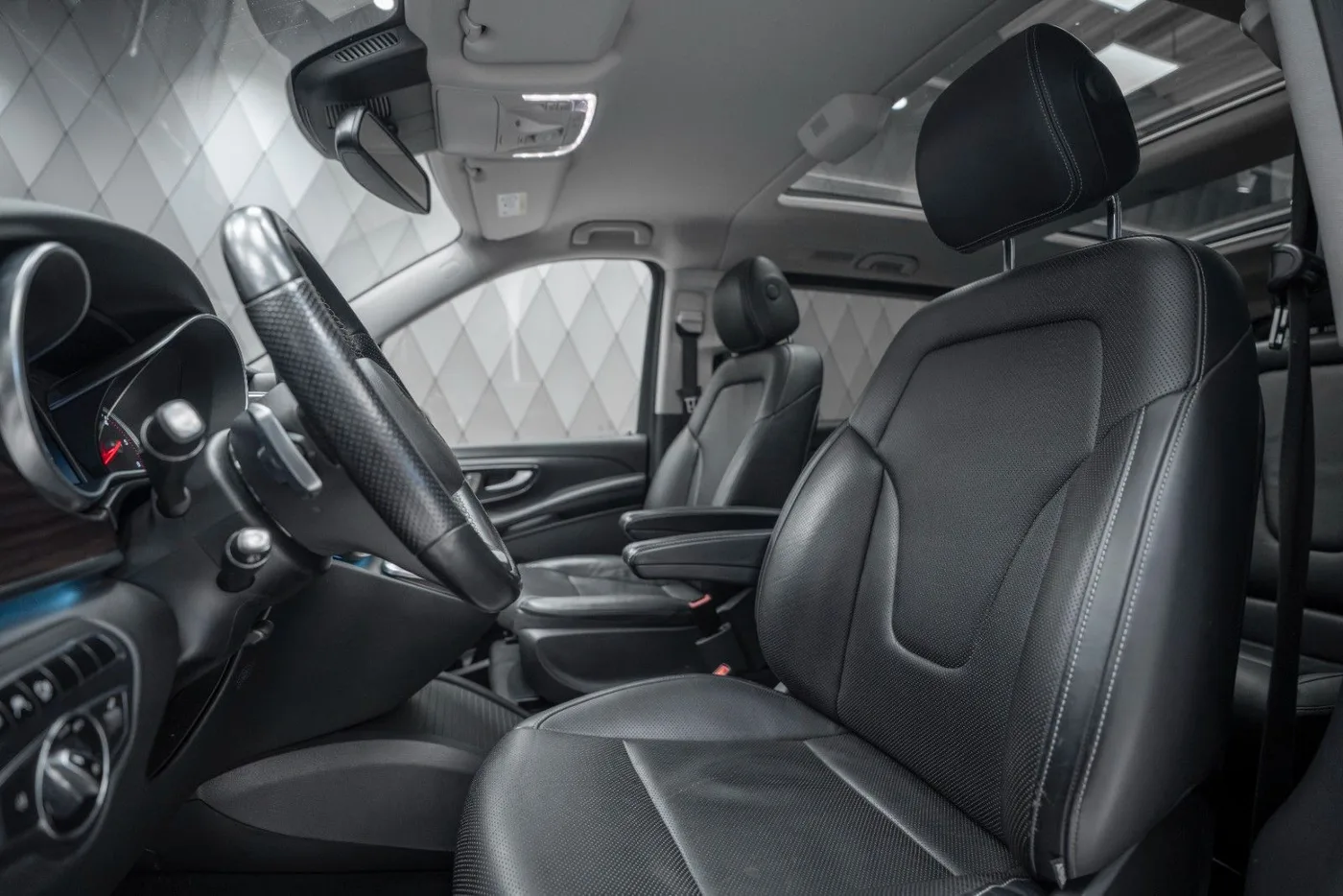 2017 Mercedes-Benz V 250 d Avantgarde angeboten von einem Supersportwagenhändler in Schenefeld, Deutschland, Foto 15 von 25