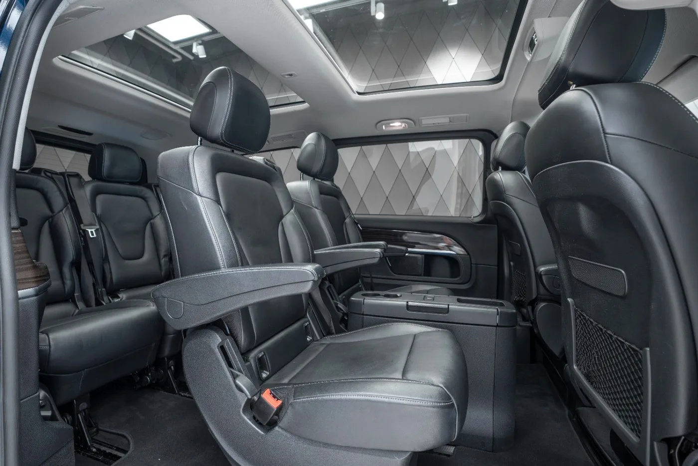 2017 Mercedes-Benz V 250 d Avantgarde angeboten von einem Supersportwagenhändler in Schenefeld, Deutschland, Foto 18 von 25