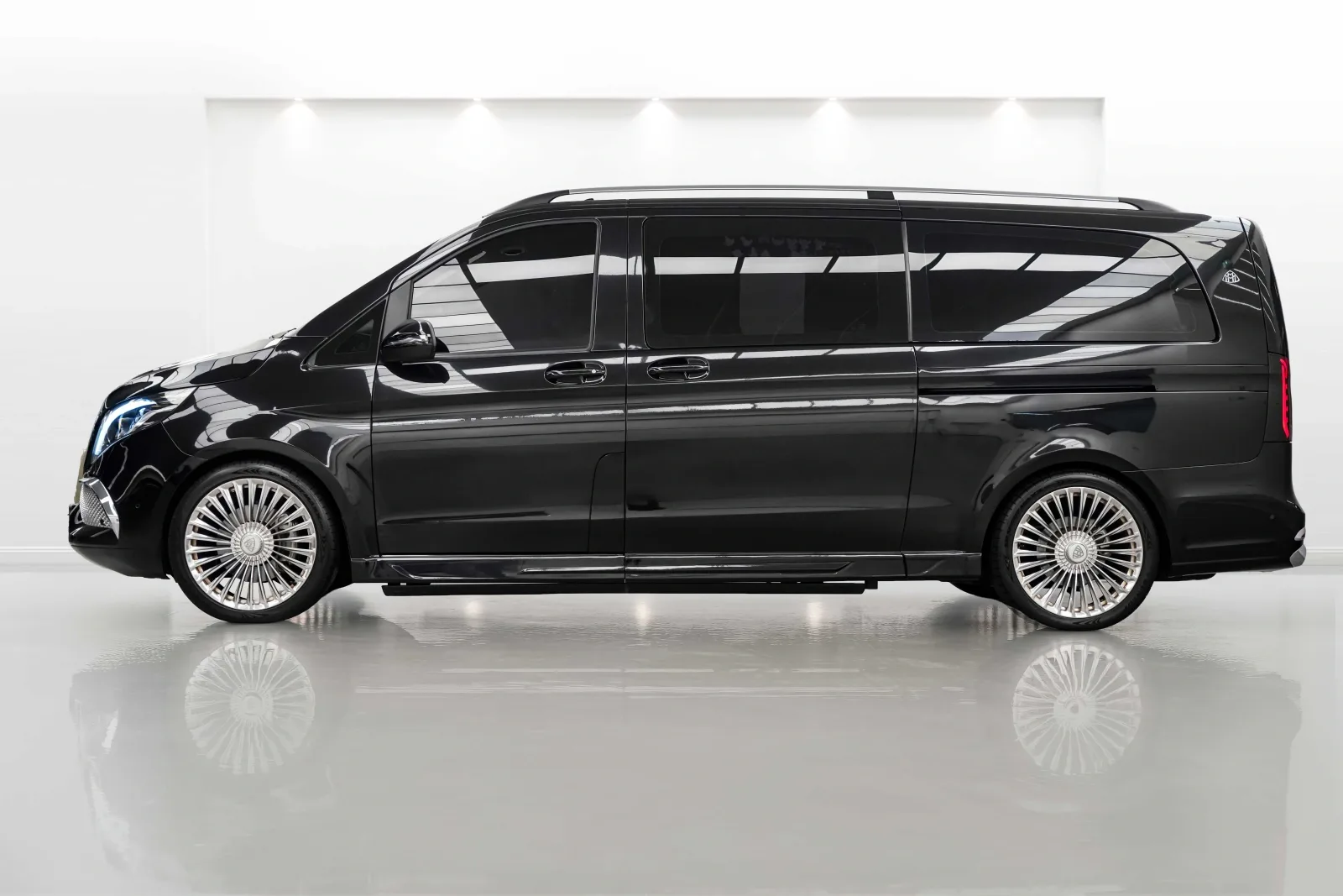 2017 Mercedes-Benz V 250, 2/20