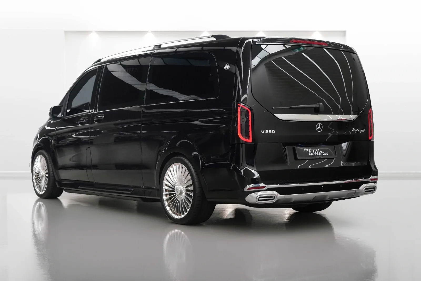 2017 Mercedes-Benz V 250, 4/20