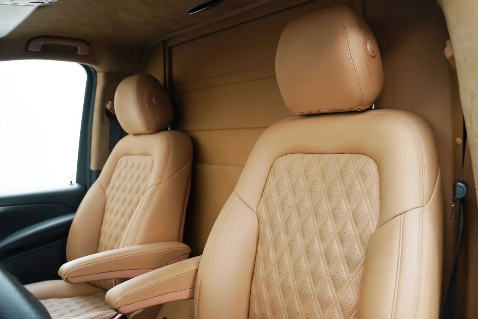 2017 Mercedes-Benz V 250, 9/20