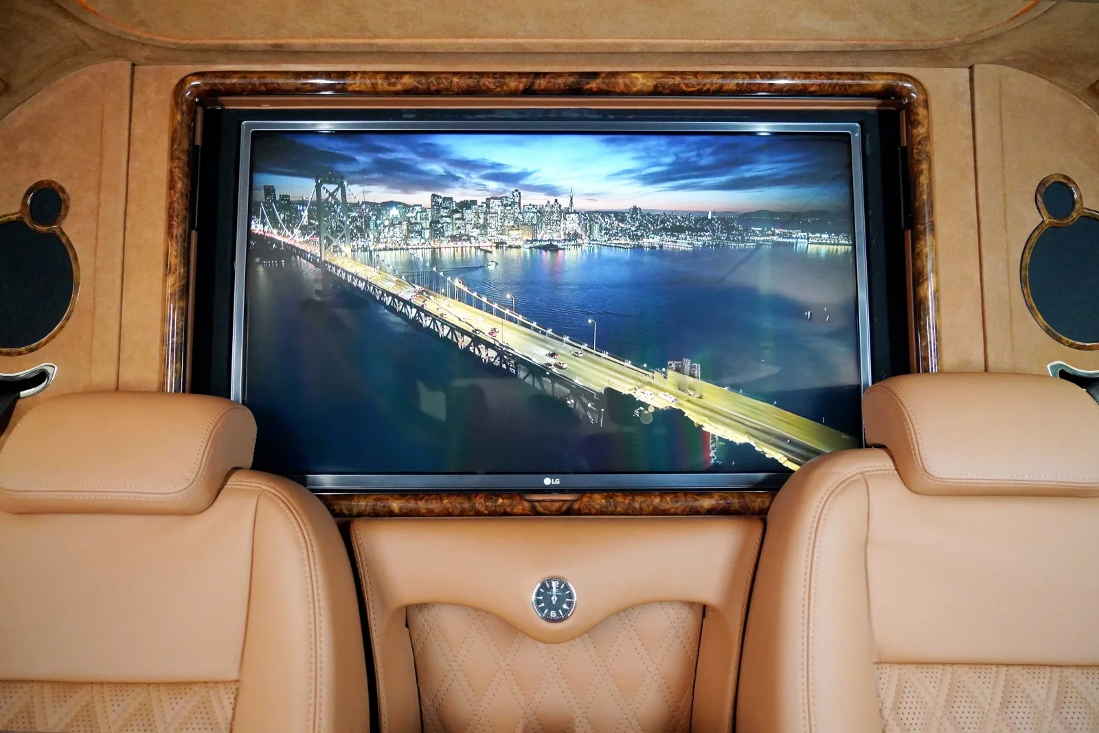 2017 Mercedes-Benz V 250, 13/20
