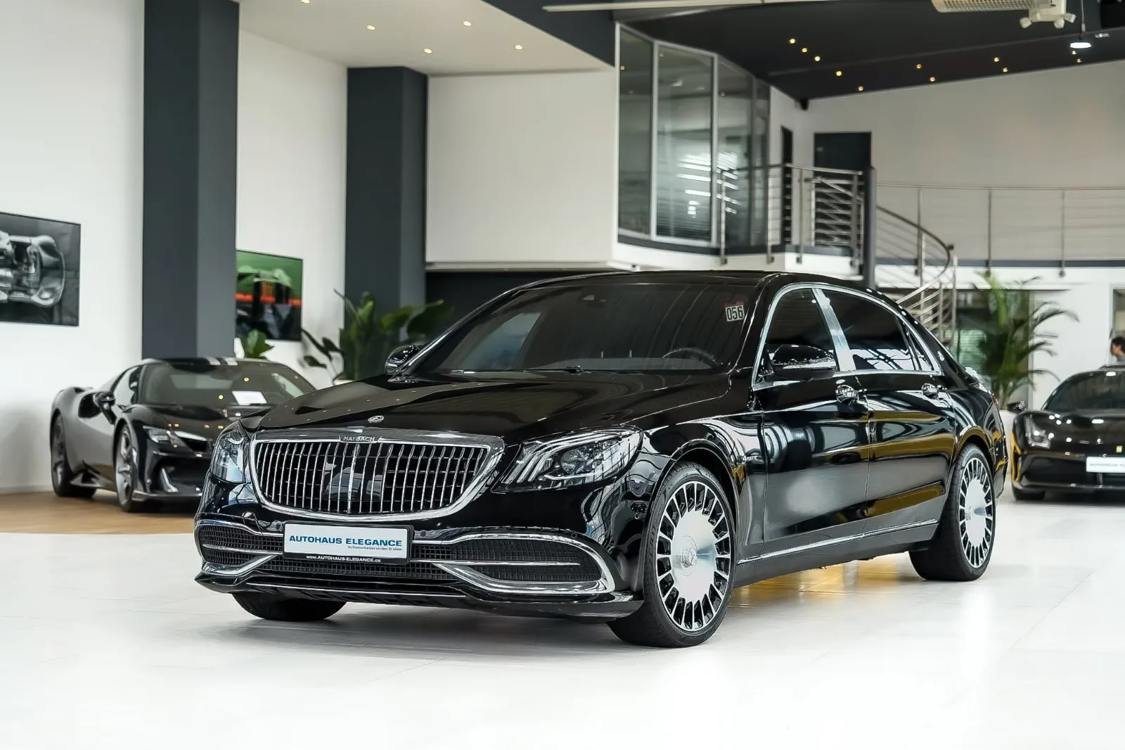 2017 Mercedes-Maybach S 560 angeboten von einem Fachhändler in Köln, Deutschland, Hauptfoto