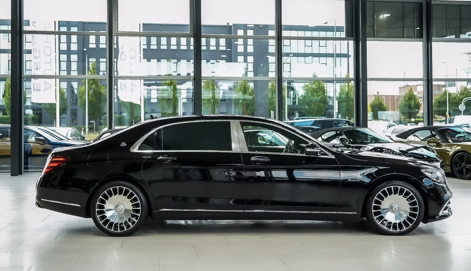 2017 Mercedes-Maybach S 560, 8/30