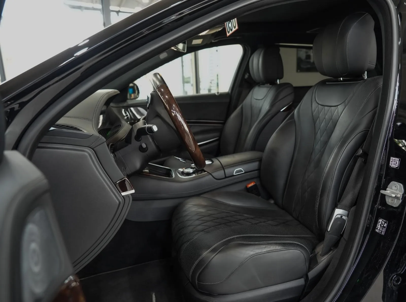 2017 Mercedes-Maybach S 560, 13/30
