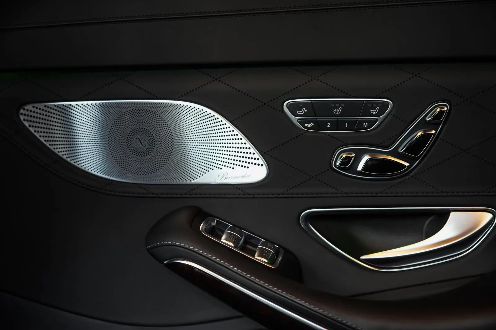 2017 Mercedes-Maybach S 560, 17/30