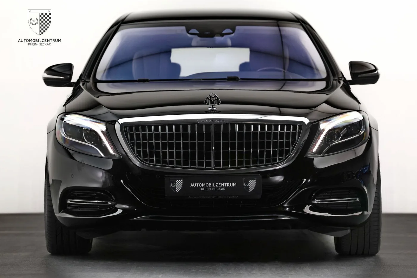 2017 Mercedes-Maybach S 600 Pullman proposée par un spécialiste de la supercar à Viernheim, Allemagne, photo 2 sur 25