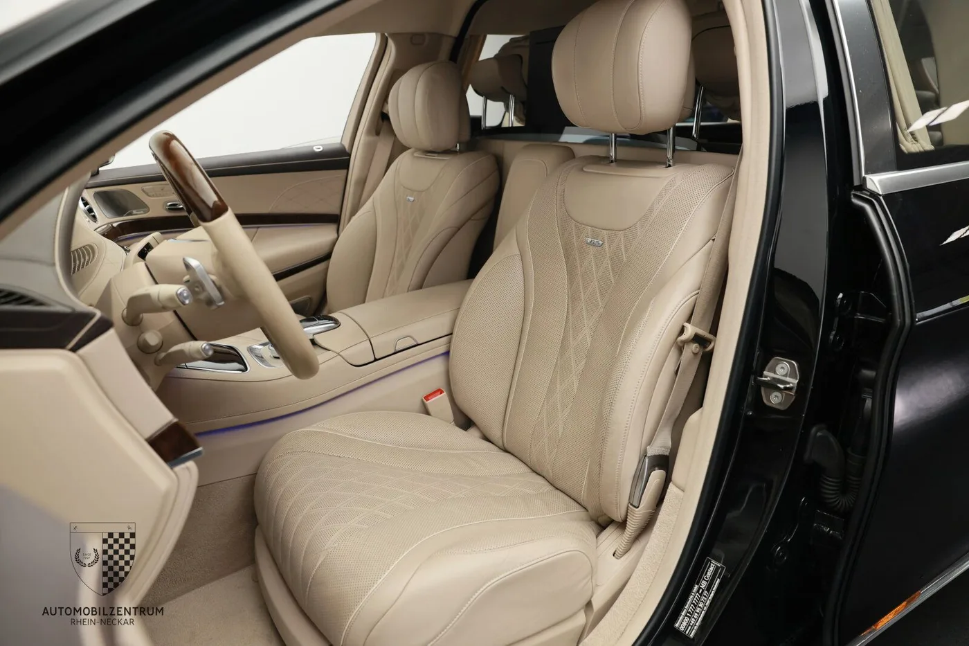 2017 Mercedes-Maybach S 600 Pullman proposée par un spécialiste de la supercar à Viernheim, Allemagne, photo 9 sur 25
