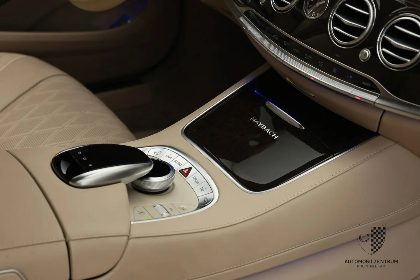 2017 Mercedes-Maybach S 600 Pullman proposée par un spécialiste de la supercar à Viernheim, Allemagne, photo 16 sur 25