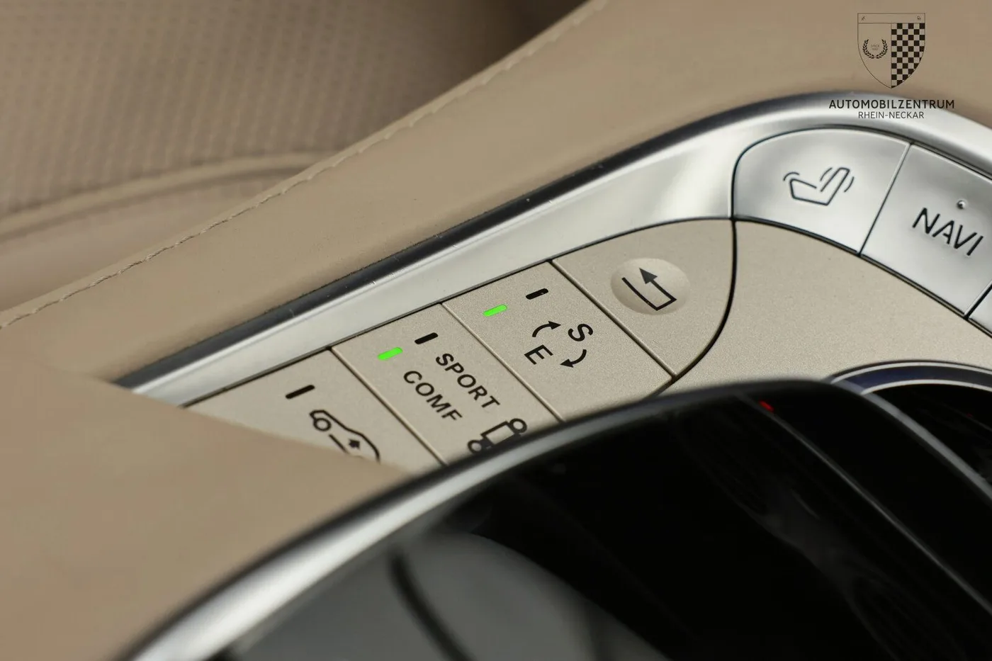 2017 Mercedes-Maybach S 600 Pullman proposée par un spécialiste de la supercar à Viernheim, Allemagne, photo 19 sur 25