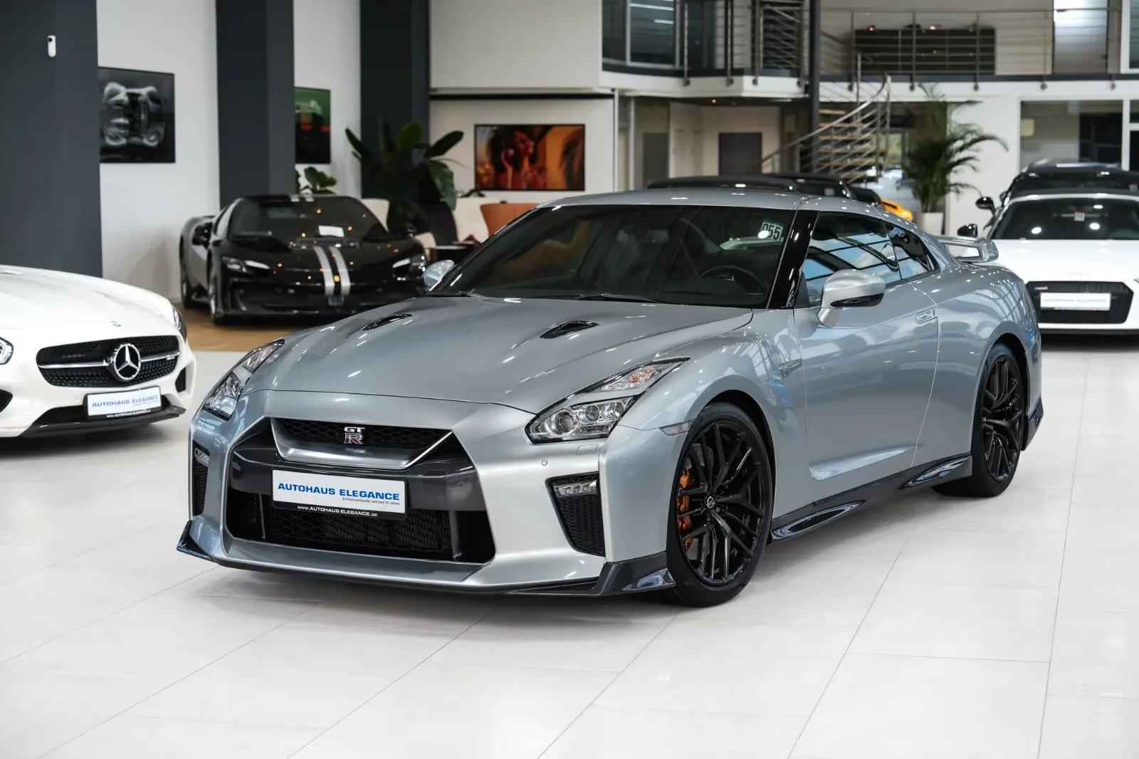 2017 Nissan GT-R Black Edition, 7/30