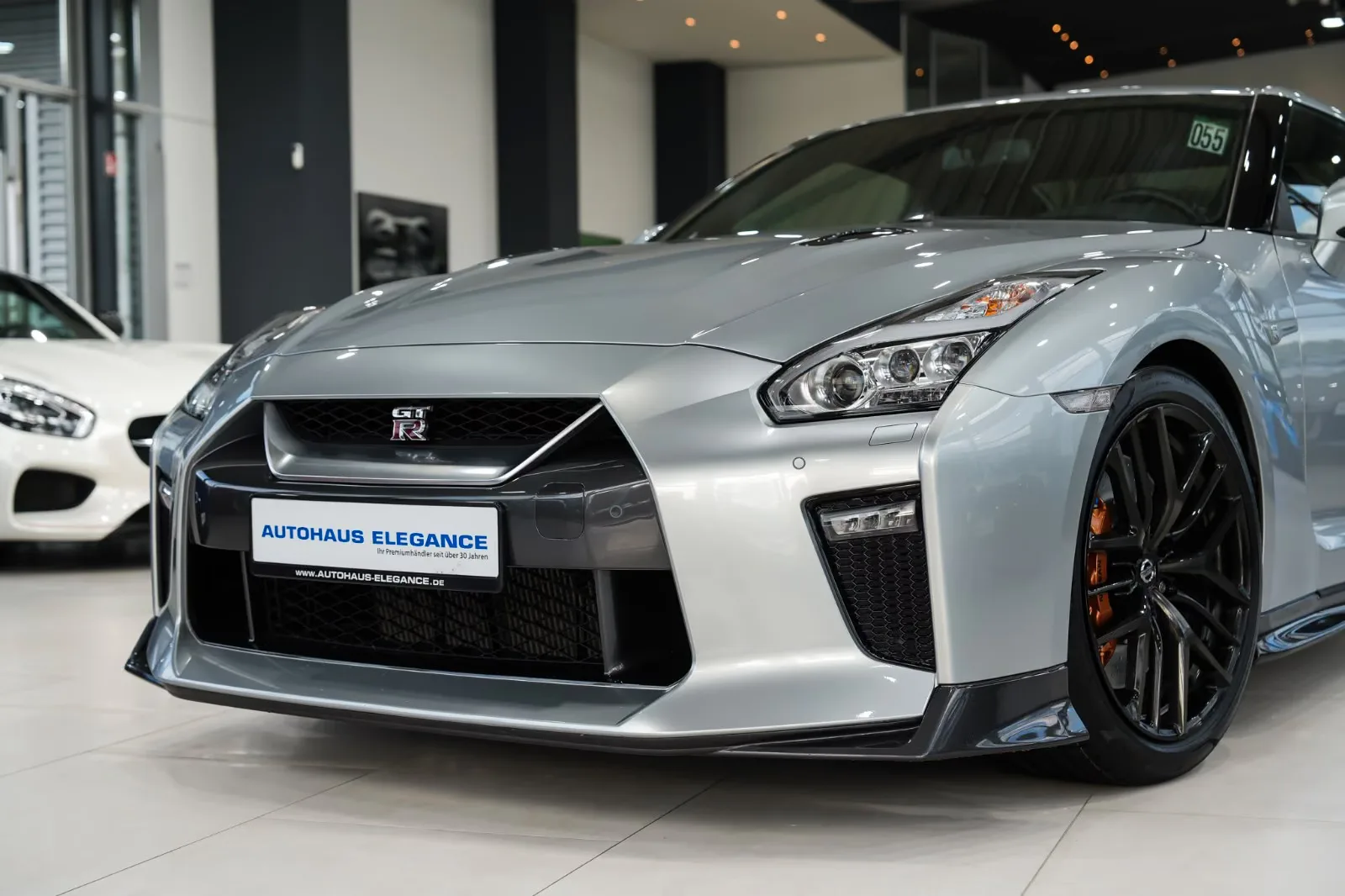 2017 Nissan GT-R Black Edition, 8/30