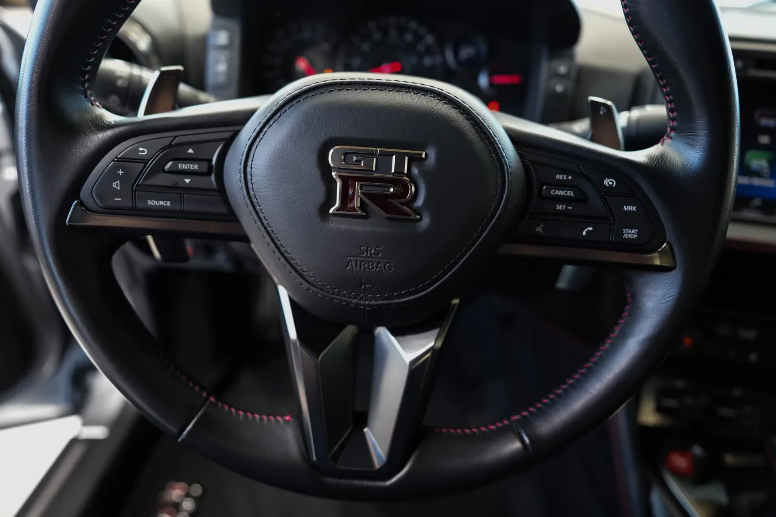 2017 Nissan GT-R Black Edition, 19/30