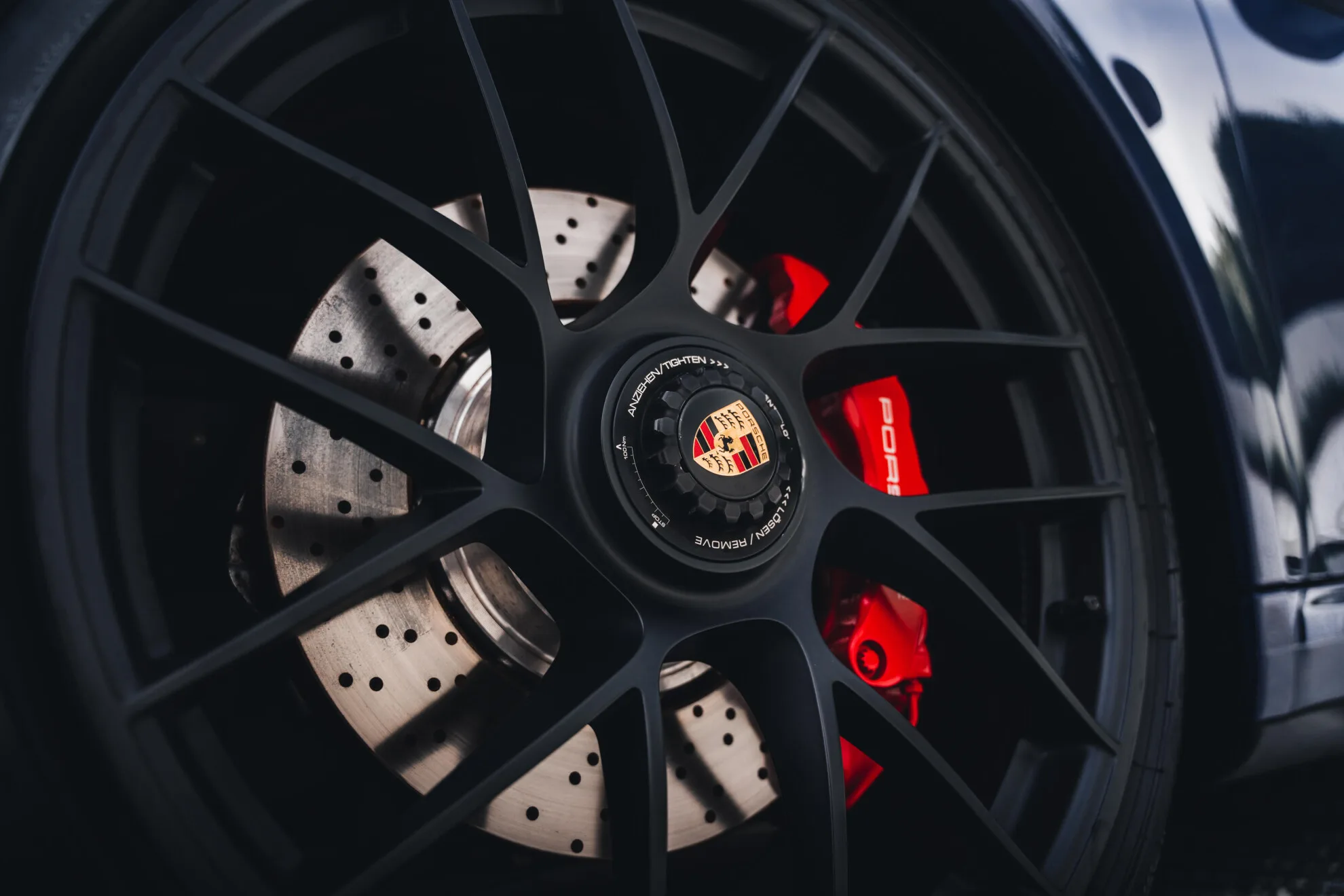 2017 Porsche 911 Carrera 4 GTS, 5/30