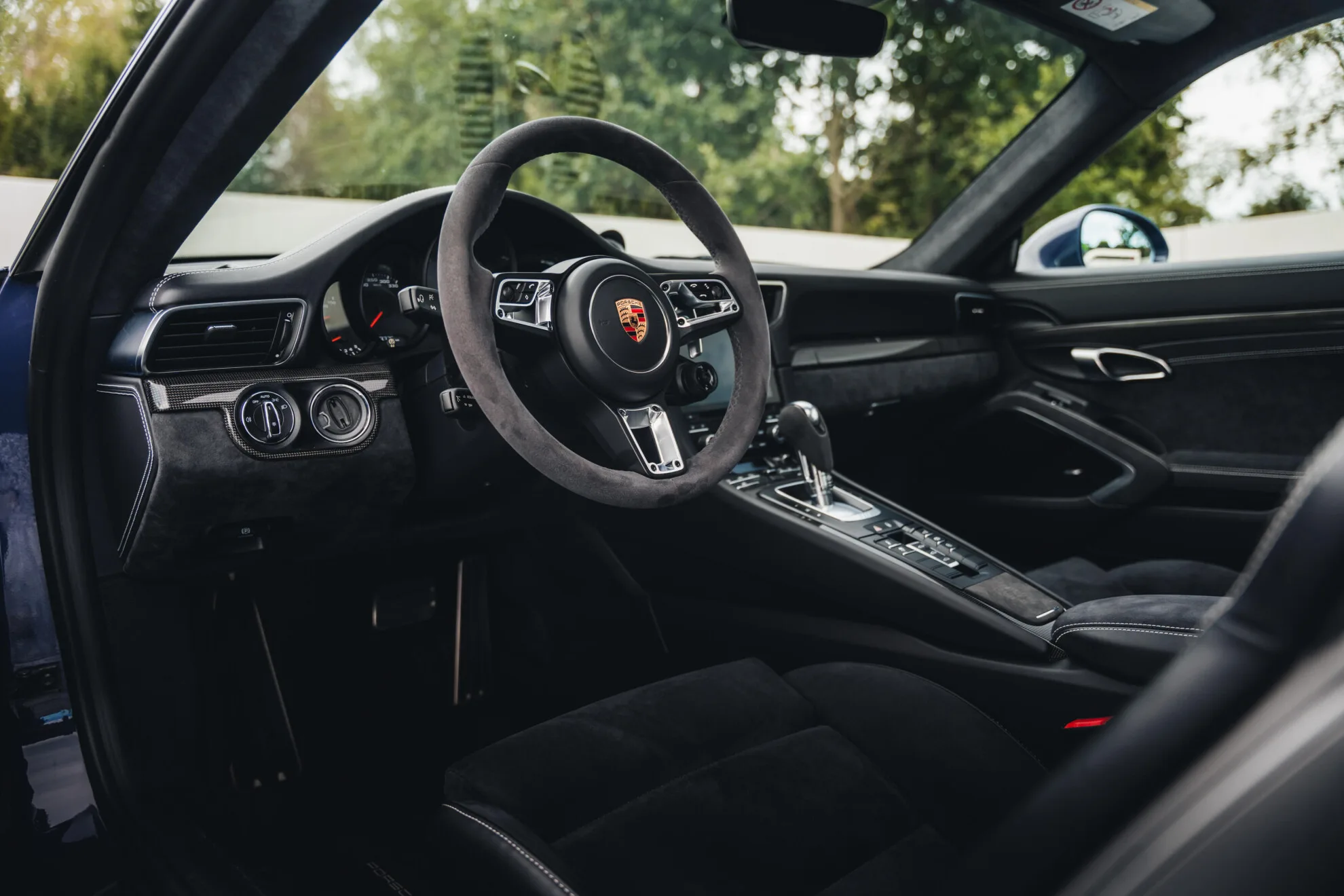 2017 Porsche 911 Carrera 4 GTS, 15/30