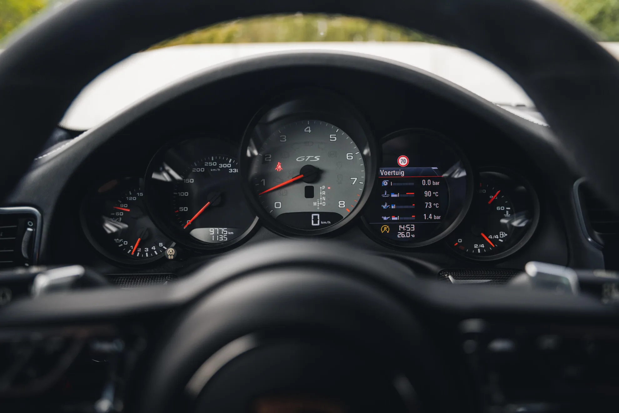 2017 Porsche 911 Carrera 4 GTS, 16/30