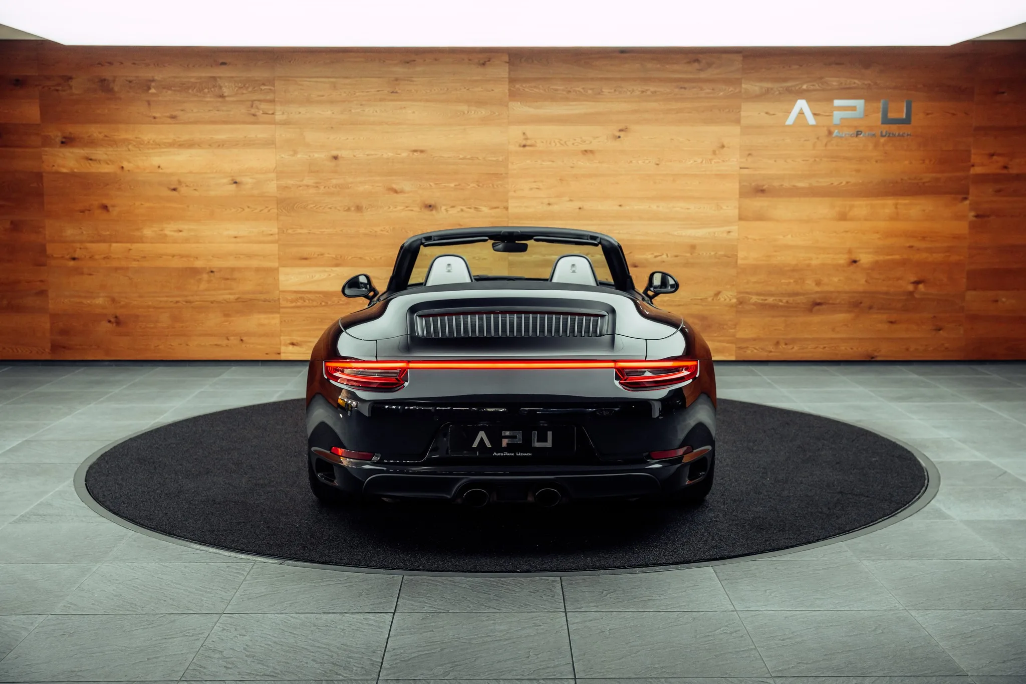 2017 Porsche 911 Carrera 4 GTS Cabriolet, 16/21