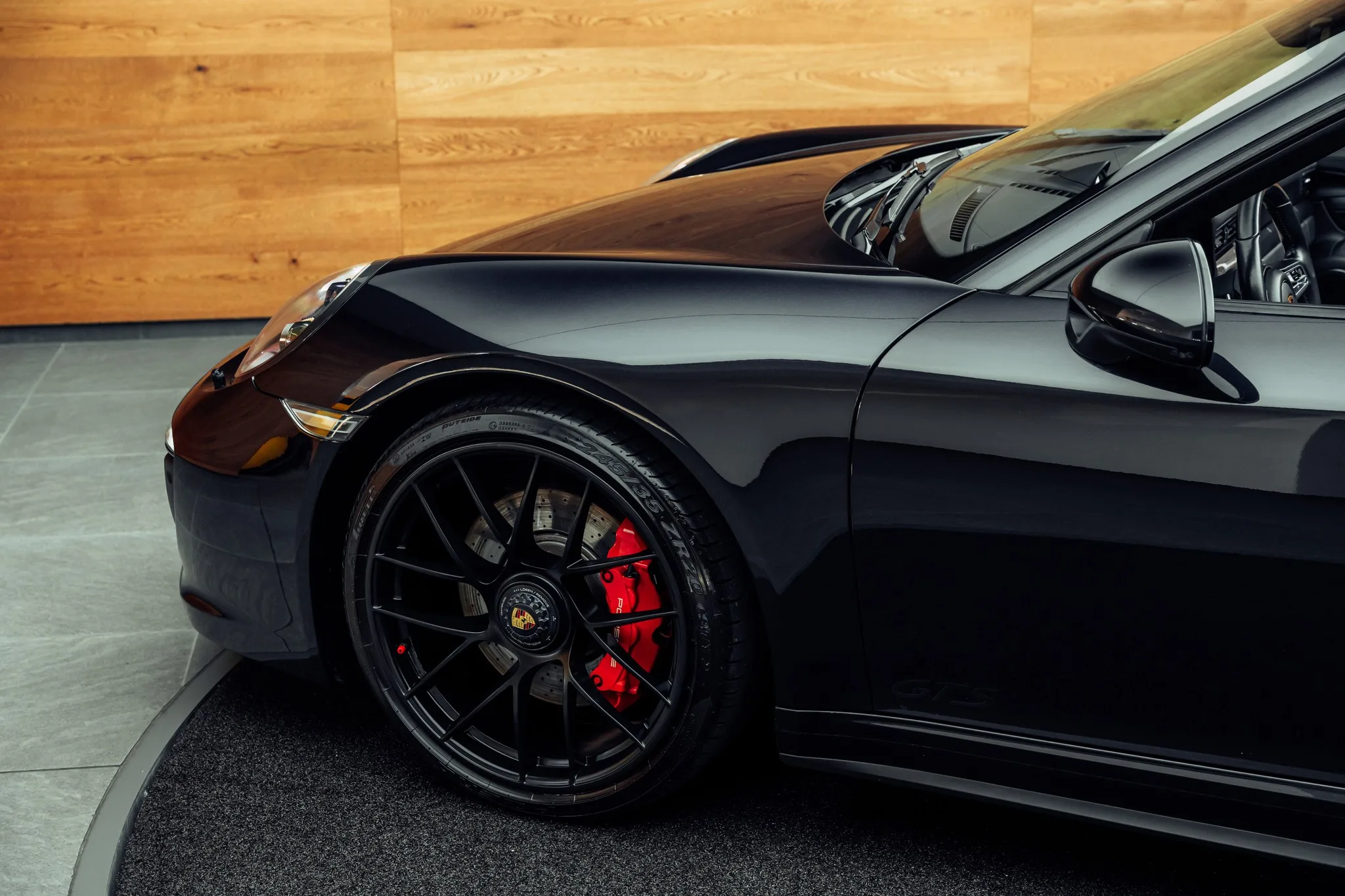 2017 Porsche 911 Carrera 4 GTS Cabriolet, 20/21