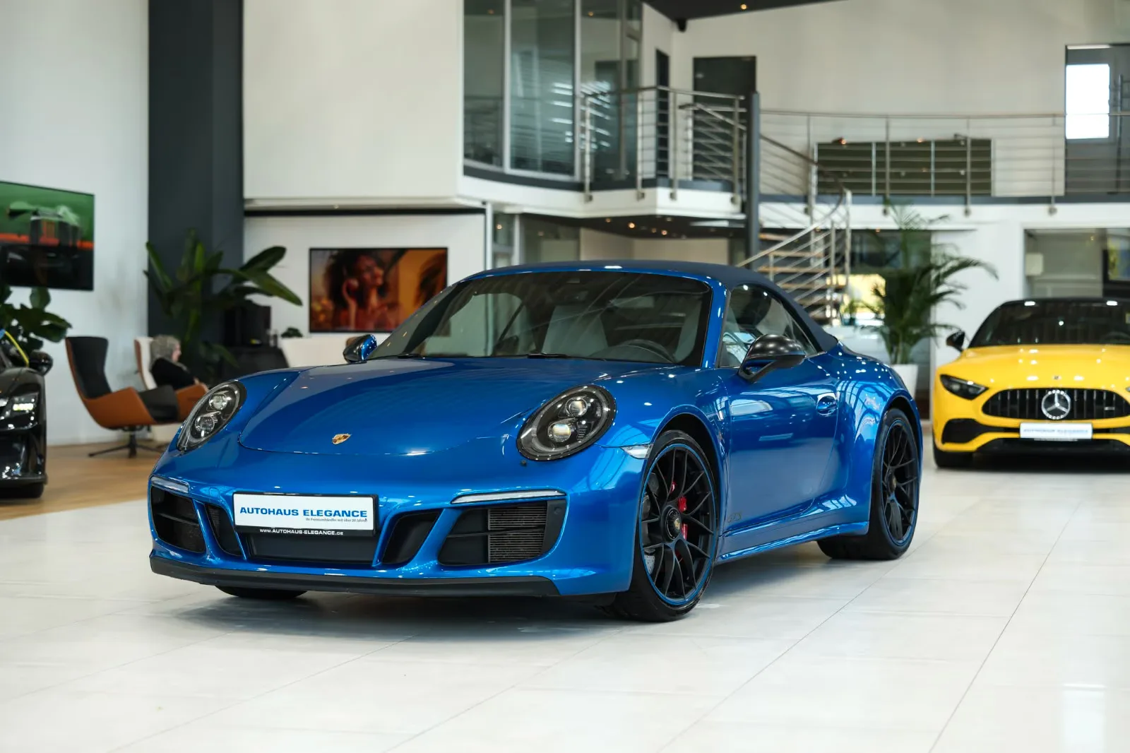 2017 Porsche 911 Carrera 4 GTS Cabriolet, 7/30