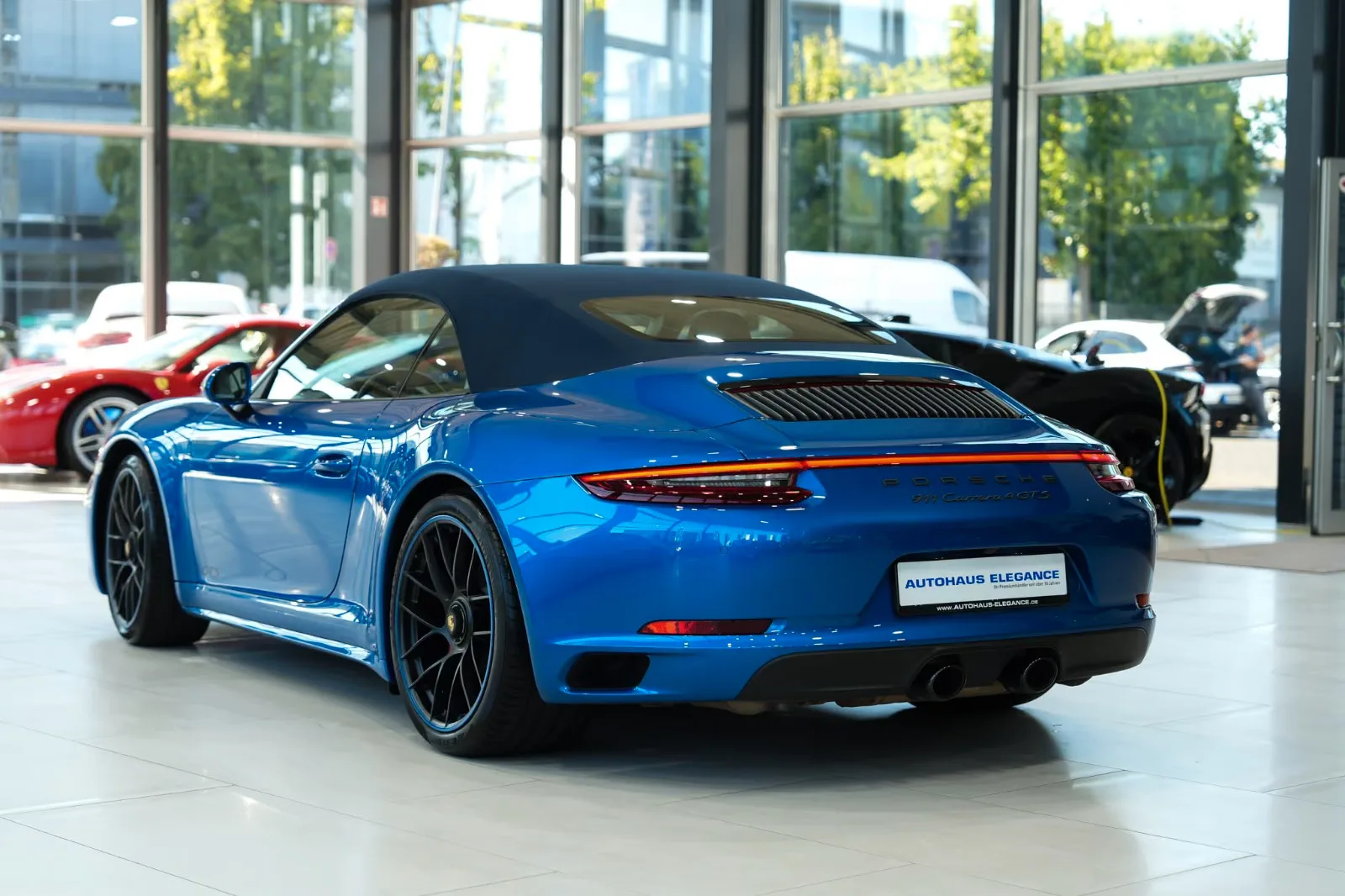 2017 Porsche 911 Carrera 4 GTS Cabriolet, 10/30