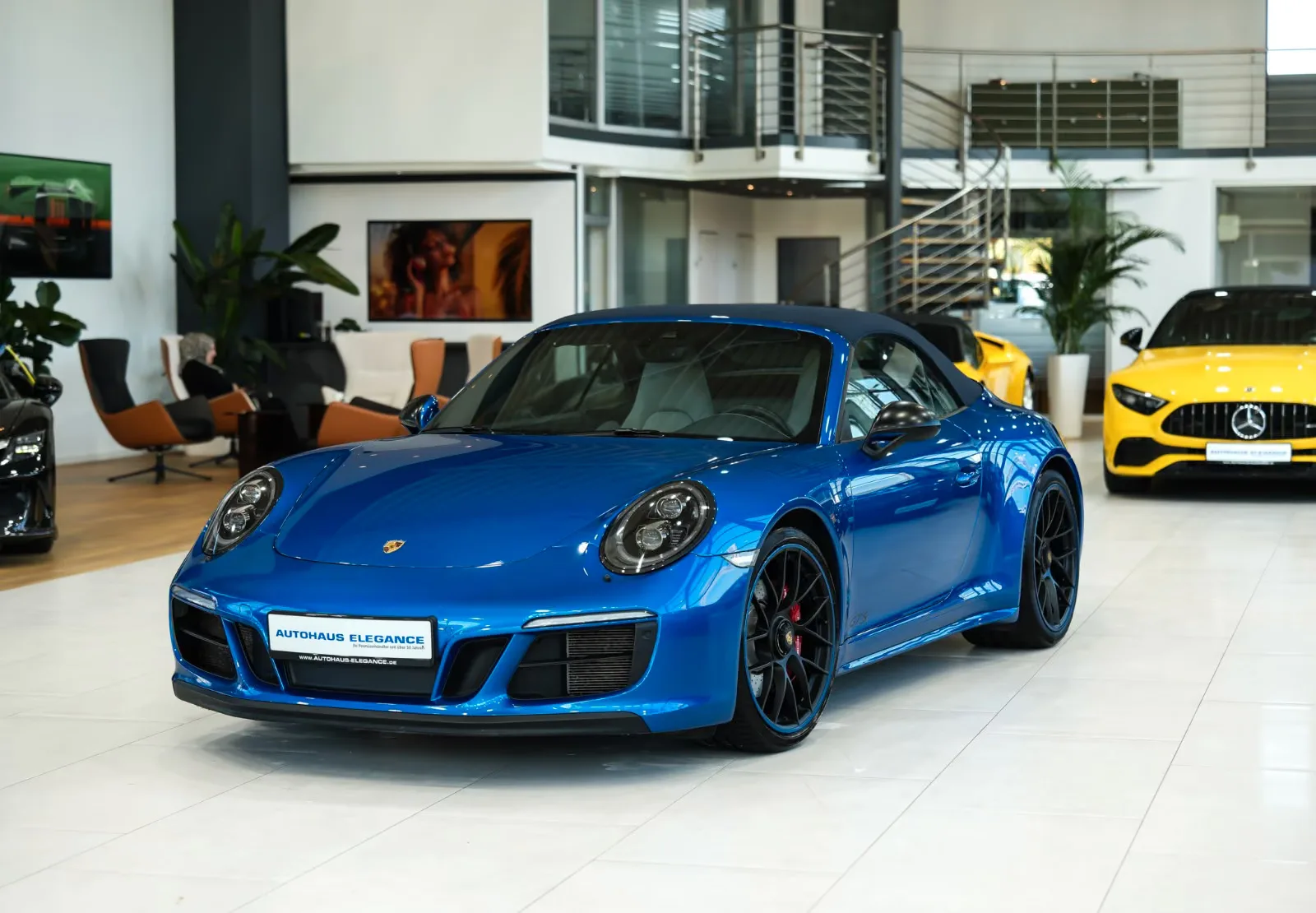 2017 Porsche 911 Carrera 4 GTS Cabriolet, 12/30