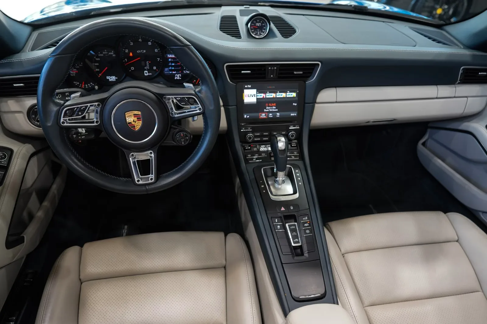 2017 Porsche 911 Carrera 4 GTS Cabriolet, 21/30
