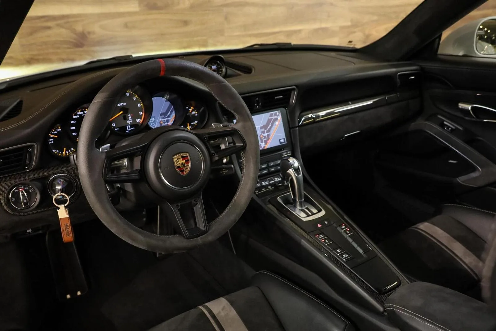 2017 Porsche 911 GT3, 3/30