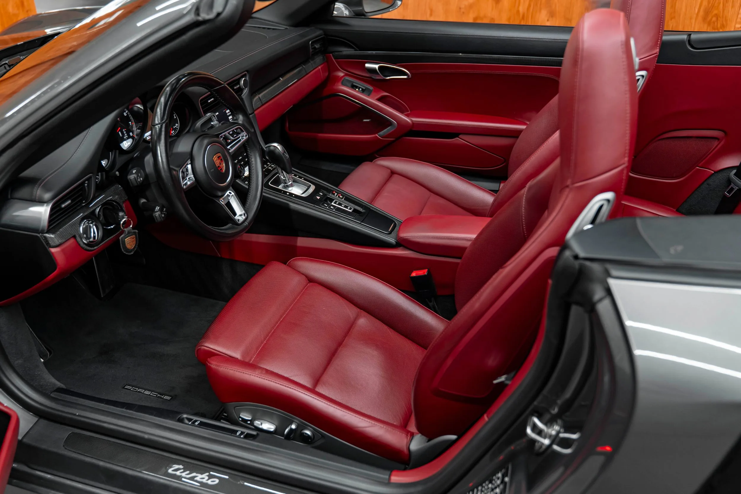 2017 Porsche 911 Turbo Cabriolet, 9/21