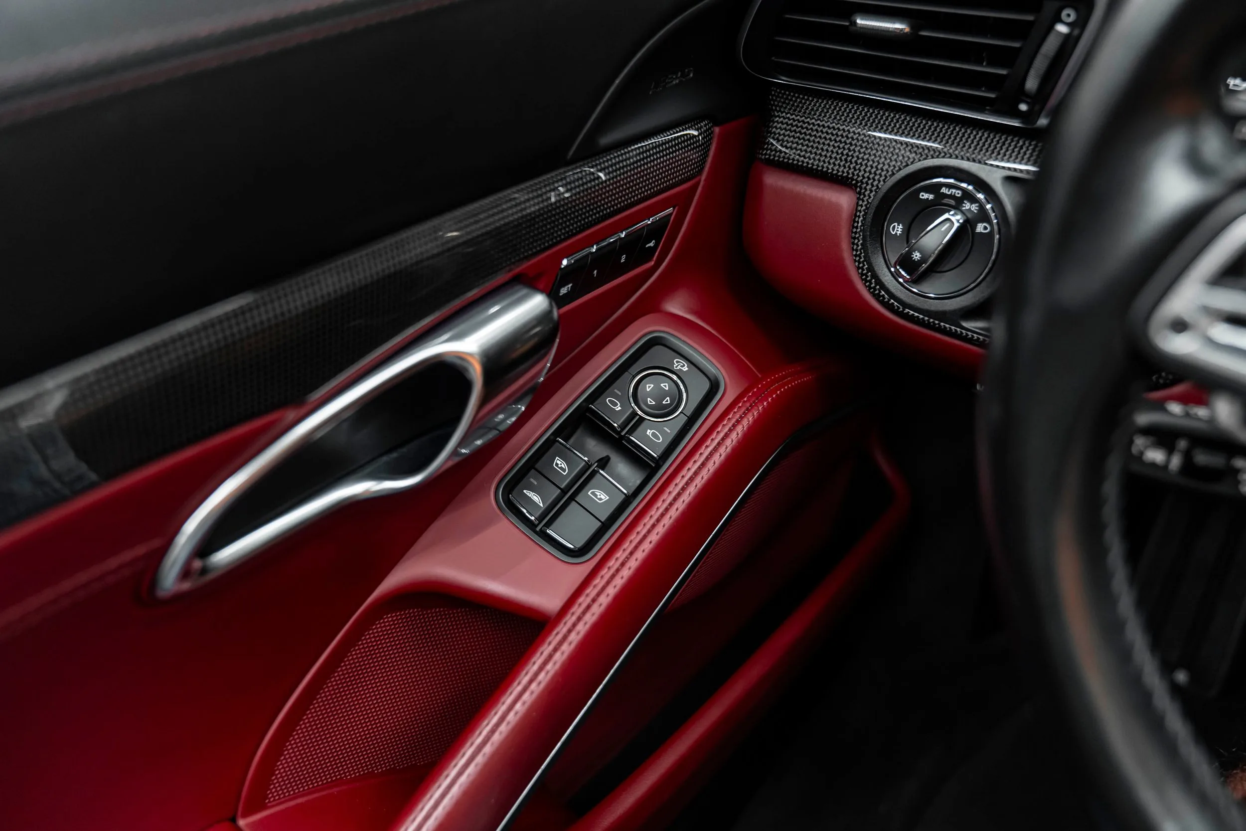 2017 Porsche 911 Turbo Cabriolet, 16/21