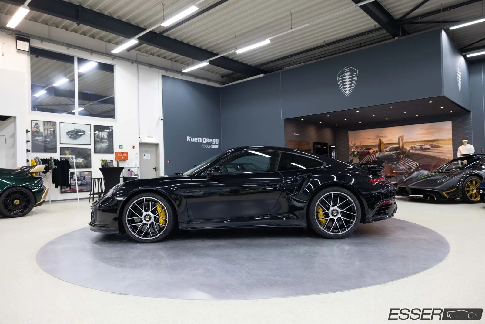 2017 Porsche 911 Turbo S, 7/30