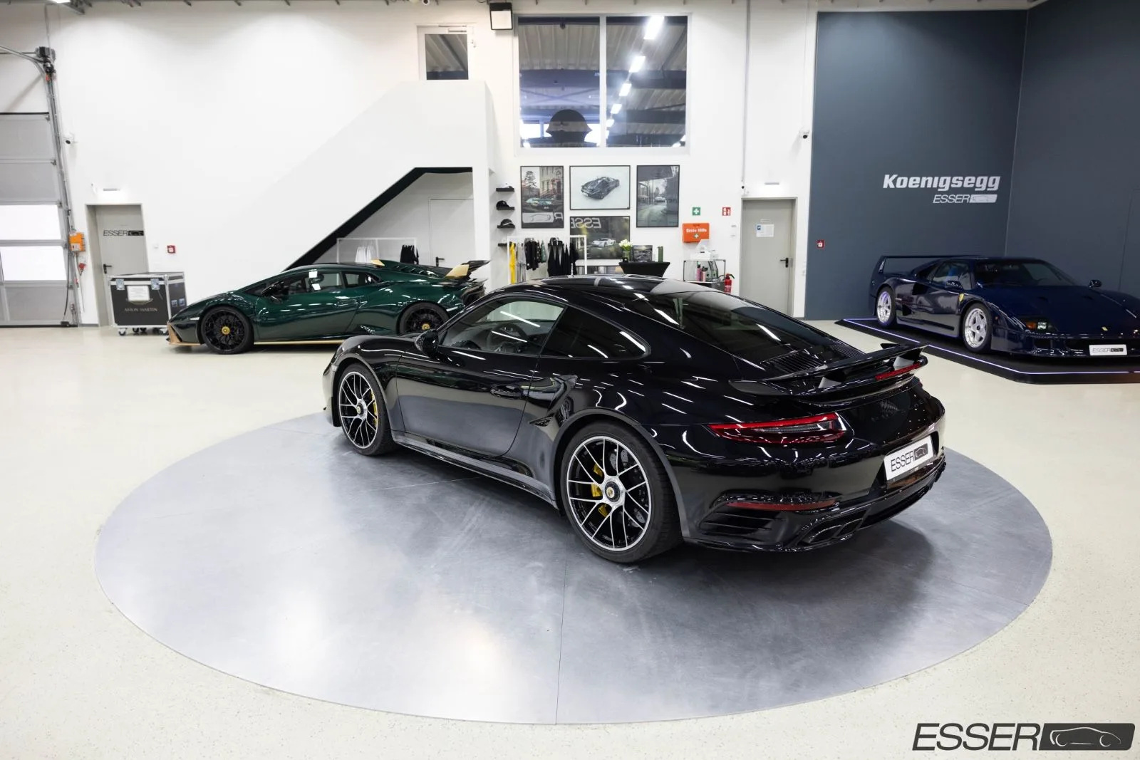 2017 Porsche 911 Turbo S, 17/30