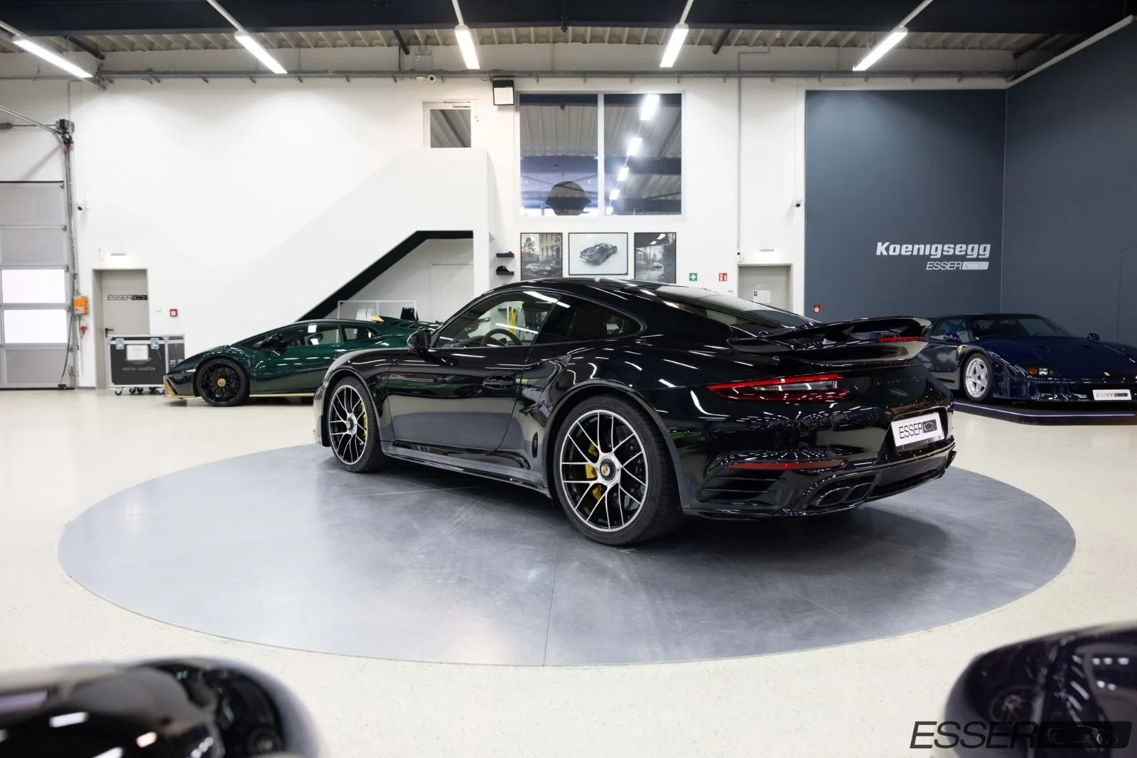 2017 Porsche 911 Turbo S, 18/30