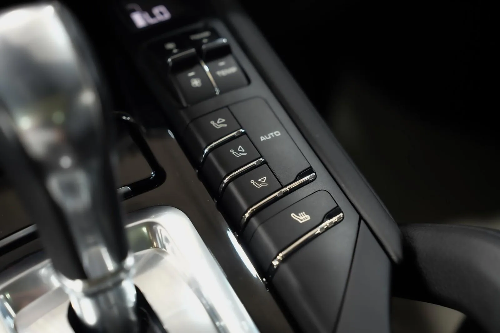 2017 Porsche Cayenne S Diesel, 28/30