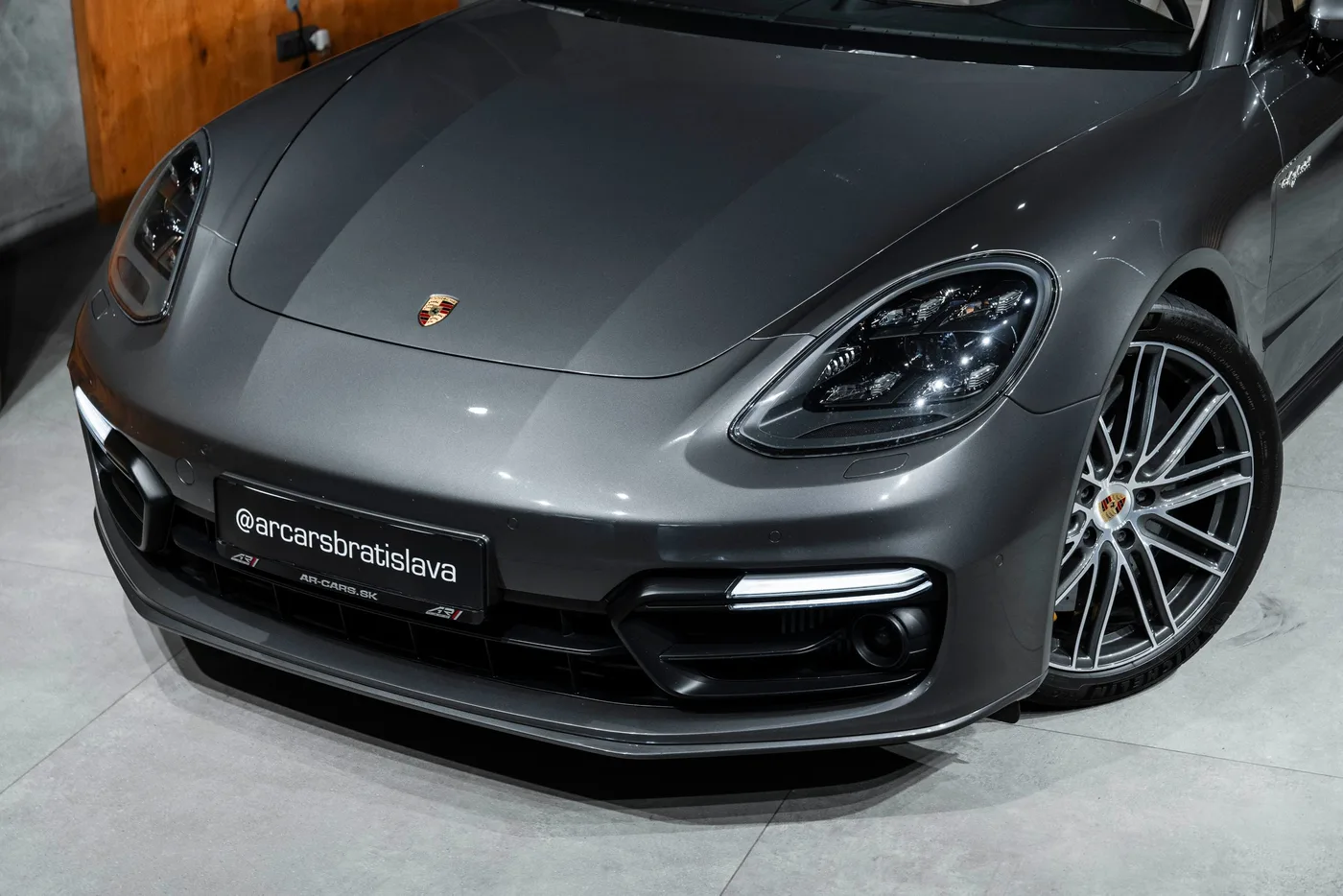 2017 Porsche Panamera Turbo S E-Hybrid angeboten von einem Fachhändler in Bratislava, Slowakei, Foto 5 von 15