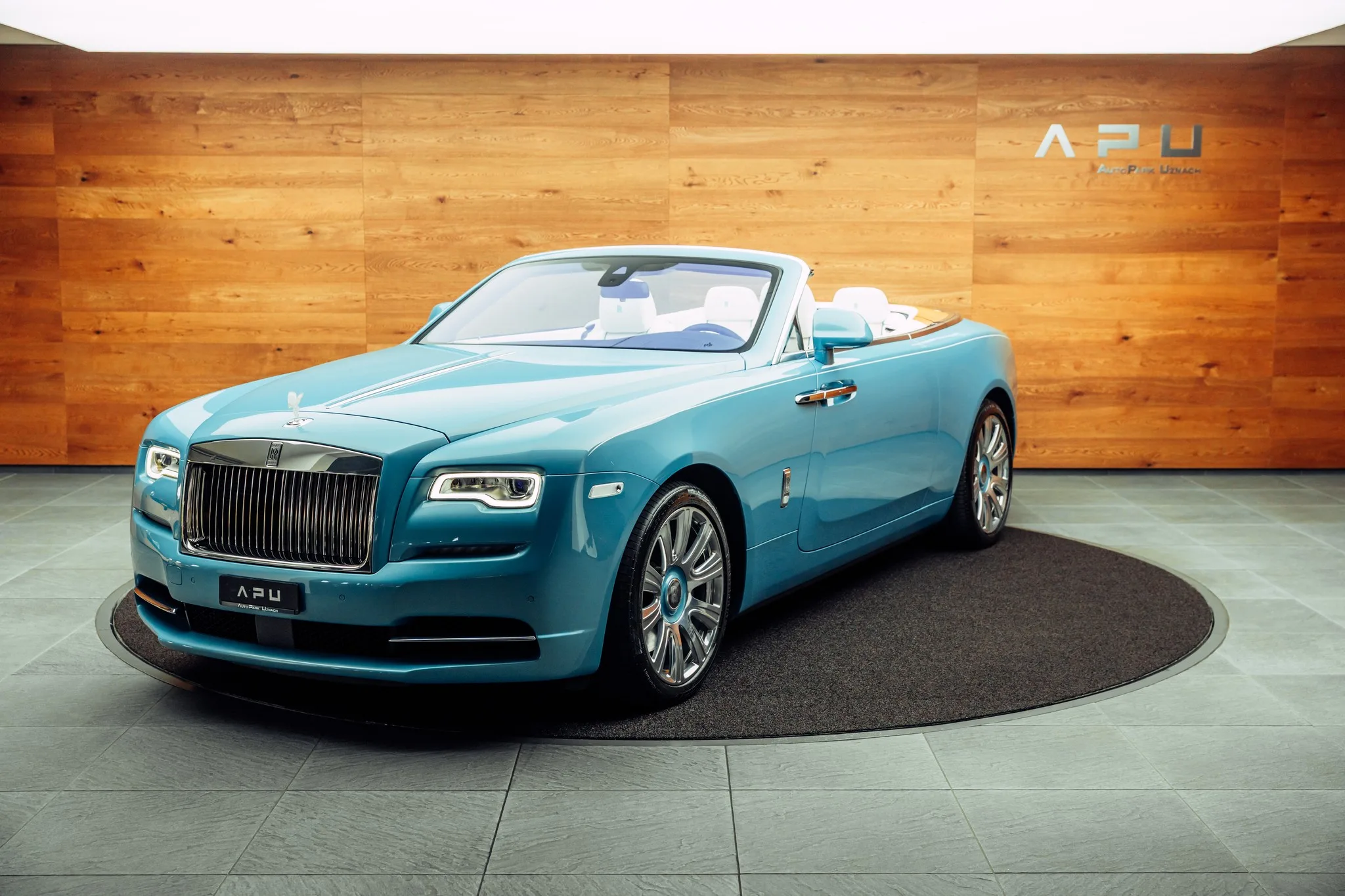 2017 Rolls-Royce Dawn, 4/30