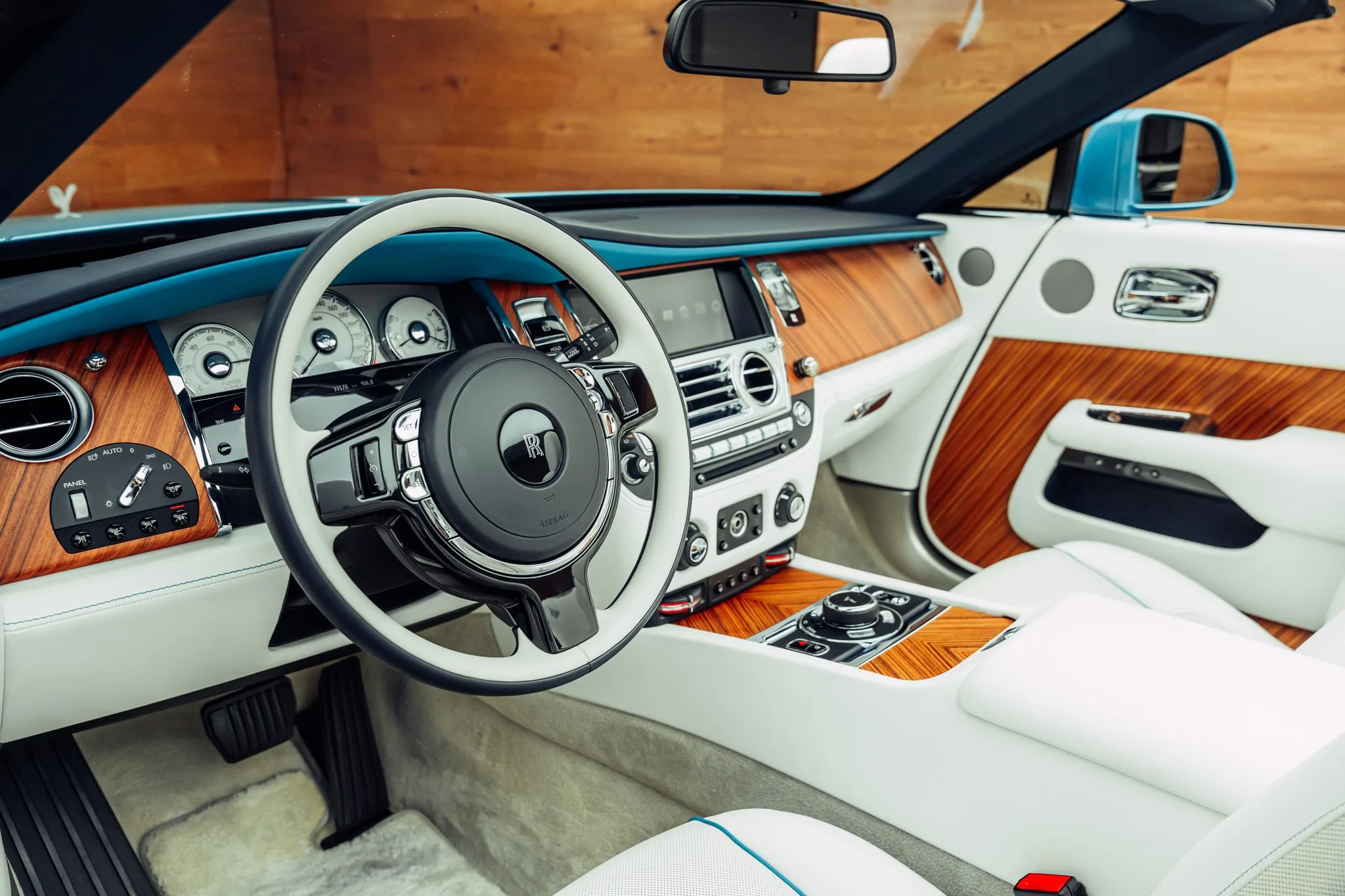 2017 Rolls-Royce Dawn, 6/30