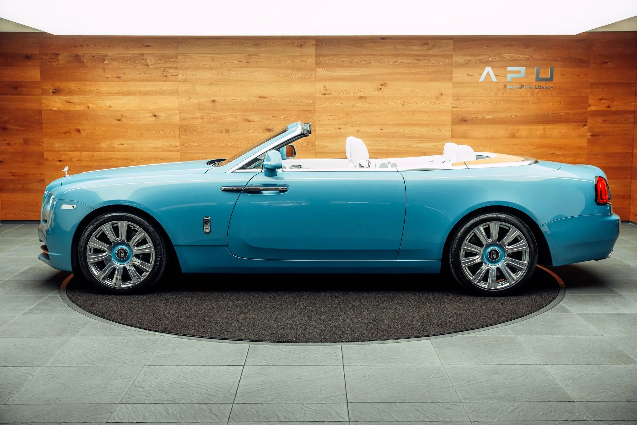 2017 Rolls-Royce Dawn, 9/30