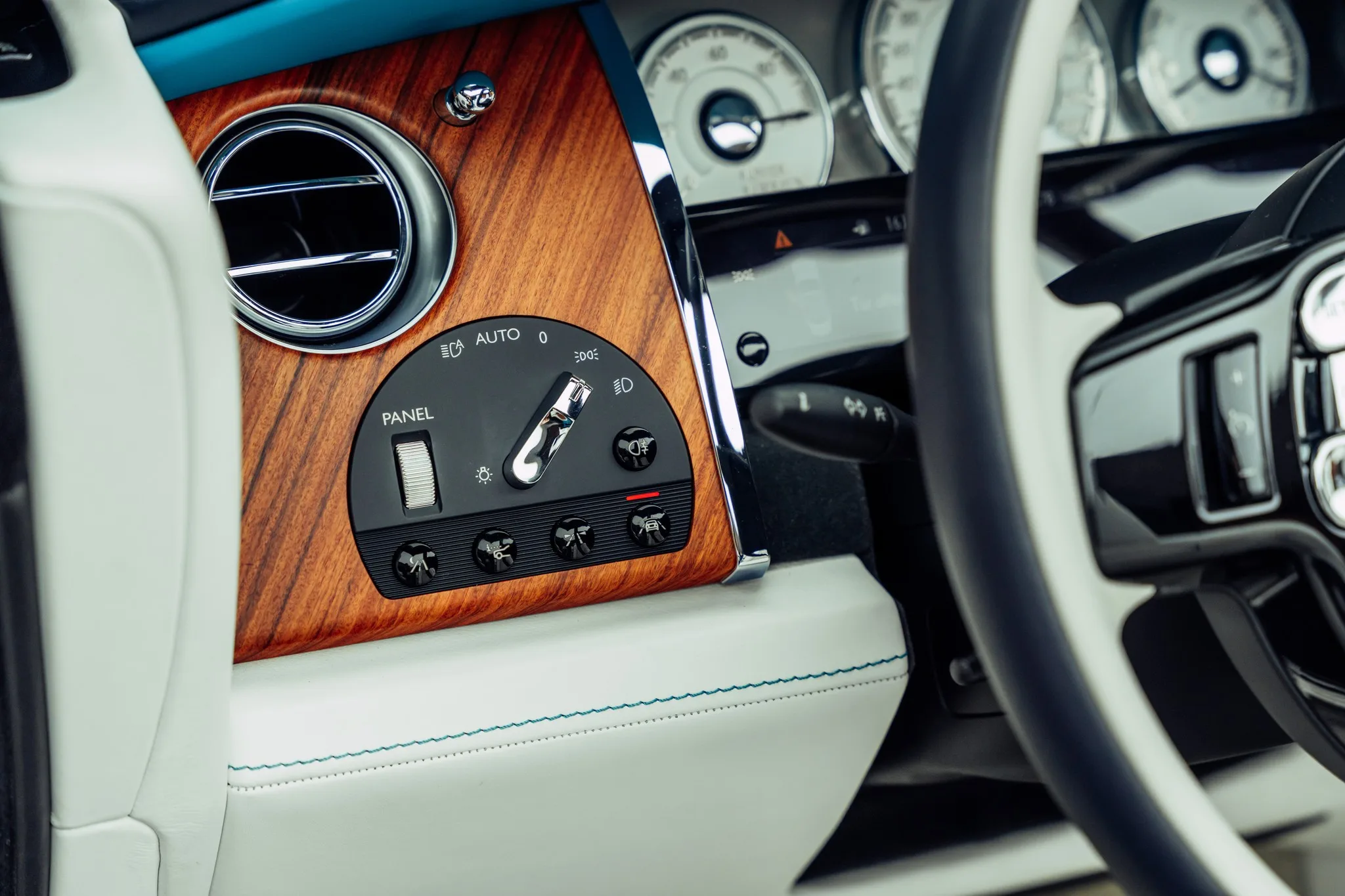 2017 Rolls-Royce Dawn, 17/30