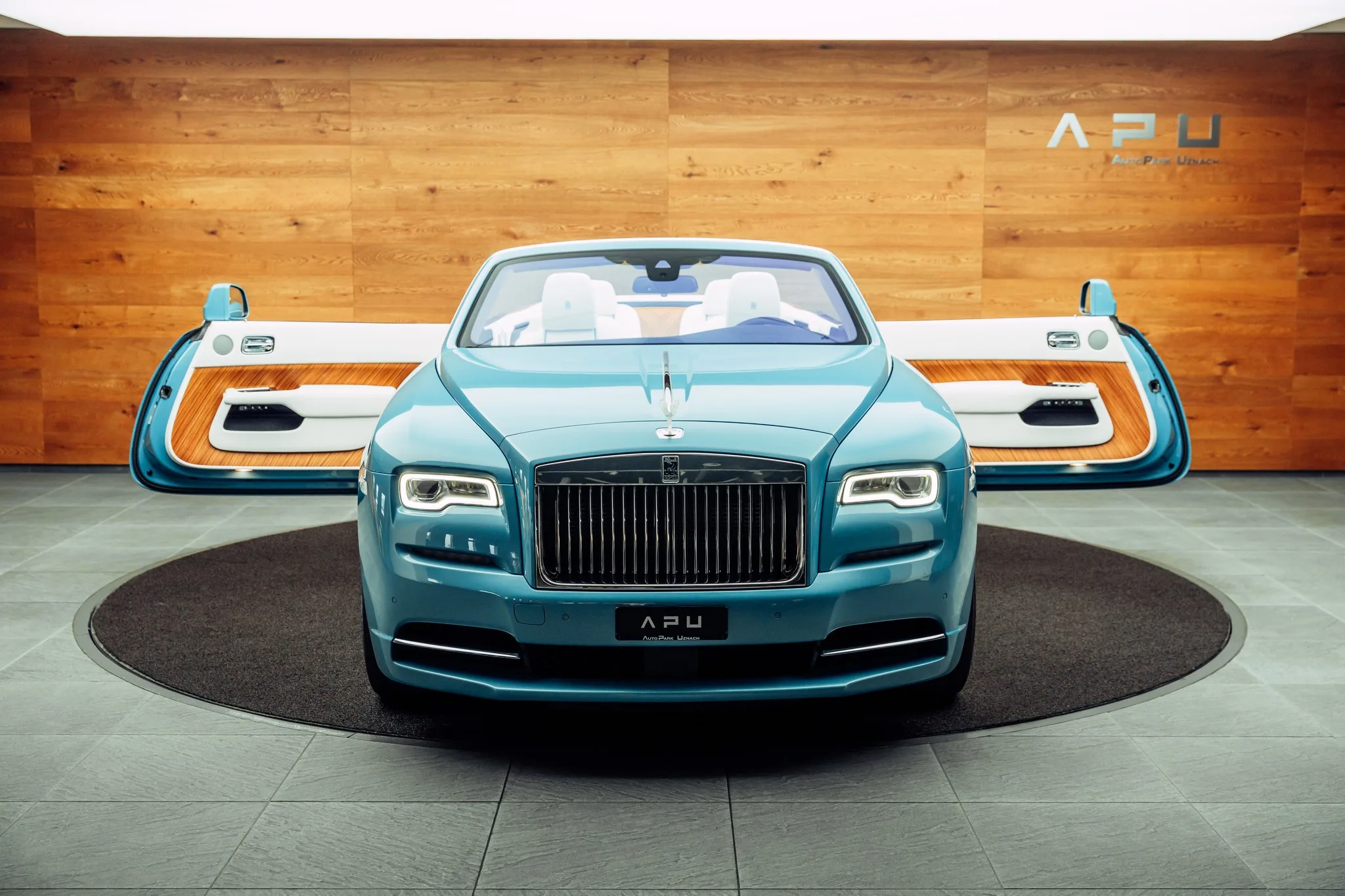 2017 Rolls-Royce Dawn, 28/30