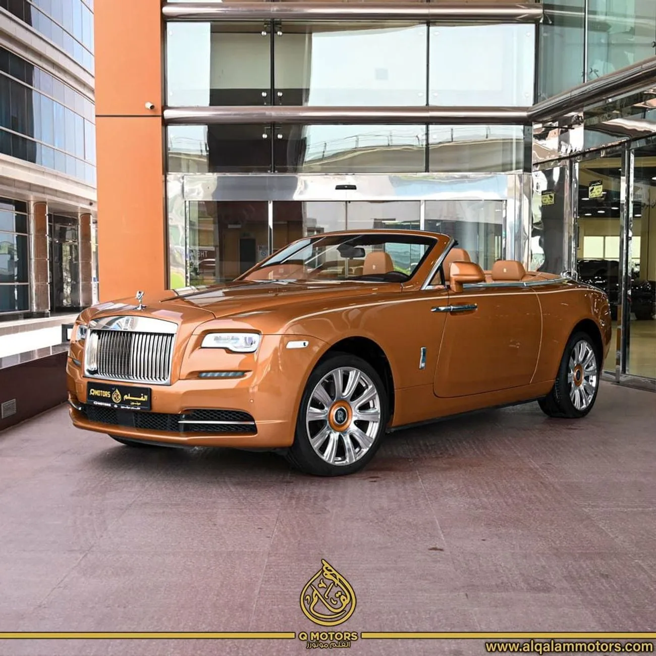 2017 Rolls-Royce Dawn angeboten von einem Fachhändler in Dubai, Vereinigte Arabische Emirate, Hauptfoto