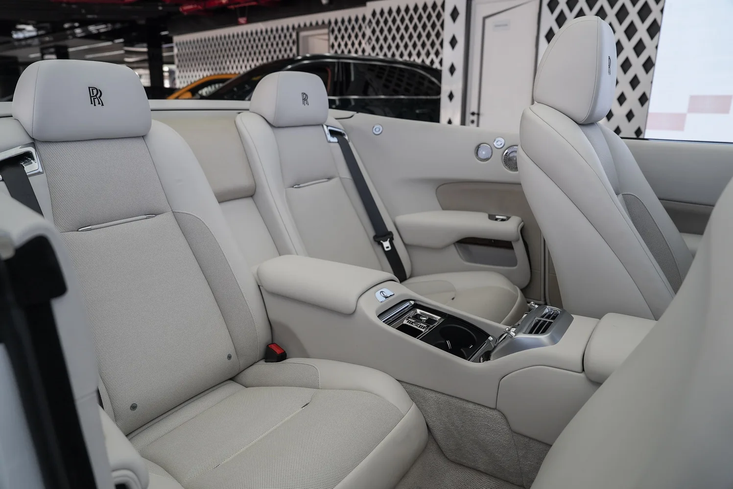 2017 Rolls-Royce Dawn, 13/15
