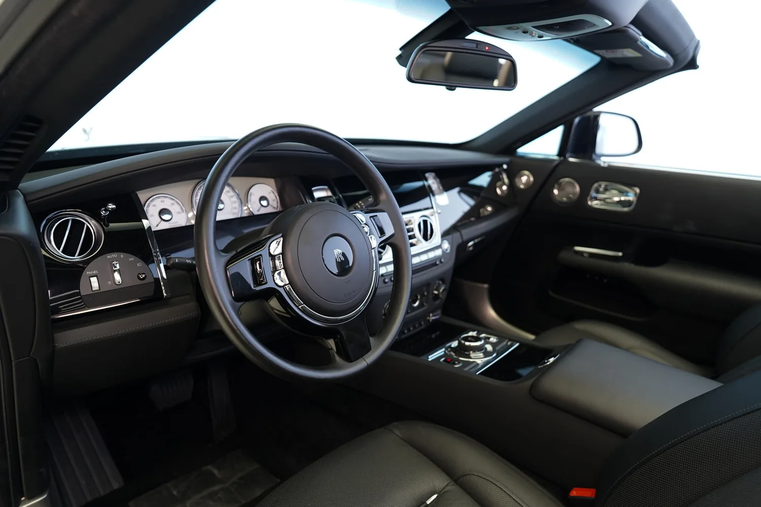 2017 Rolls-Royce Dawn, 4/14