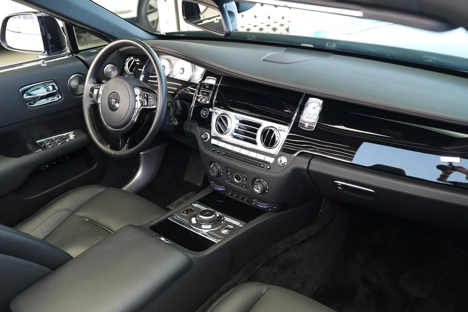 2017 Rolls-Royce Dawn, 8/14