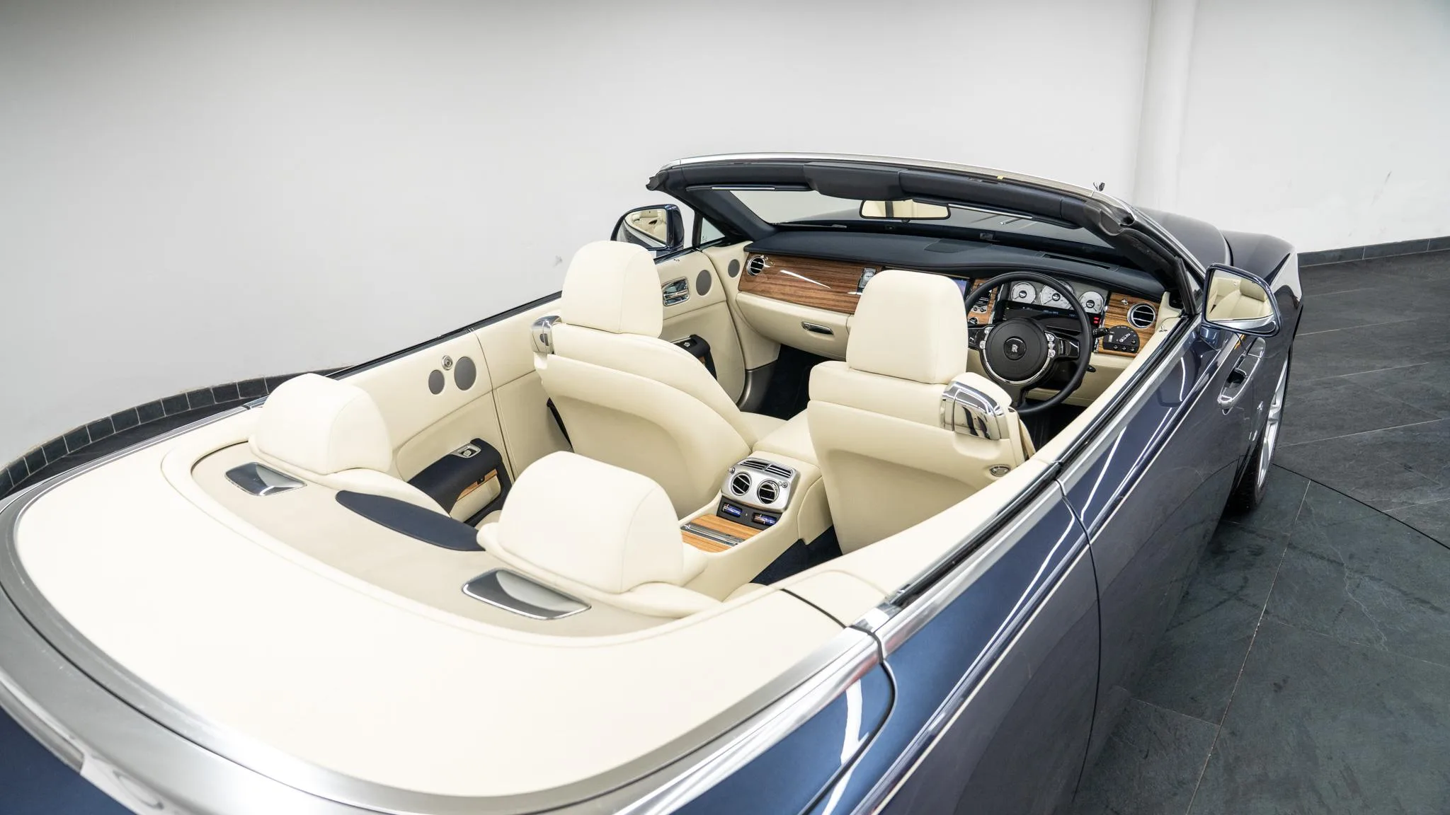 2017 Rolls-Royce Dawn, 22/30
