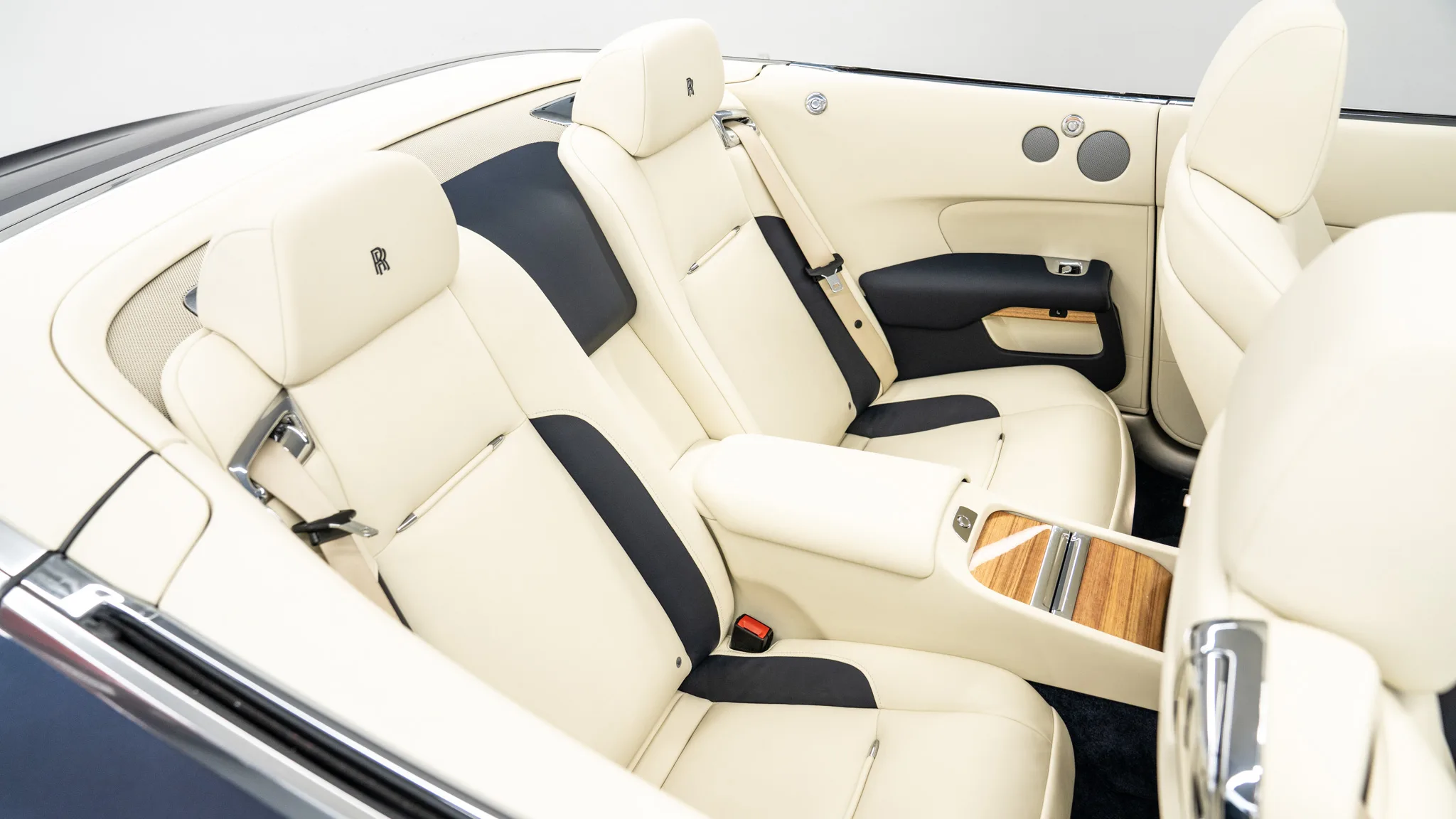 2017 Rolls-Royce Dawn, 25/30