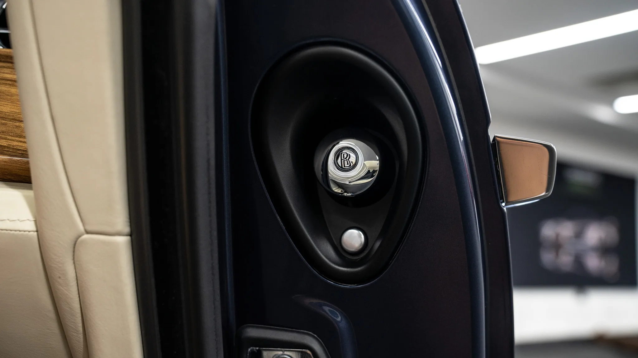2017 Rolls-Royce Dawn, 27/30