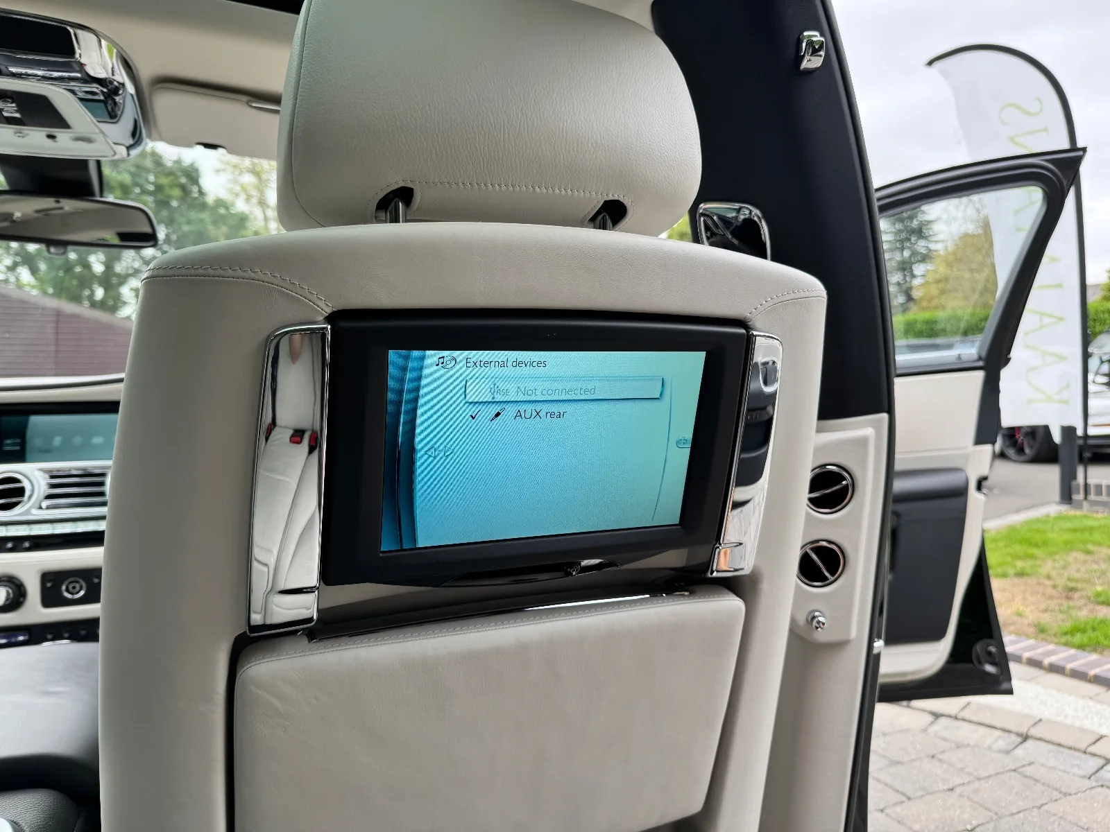 2017 Rolls-Royce Ghost Series II, 19/23