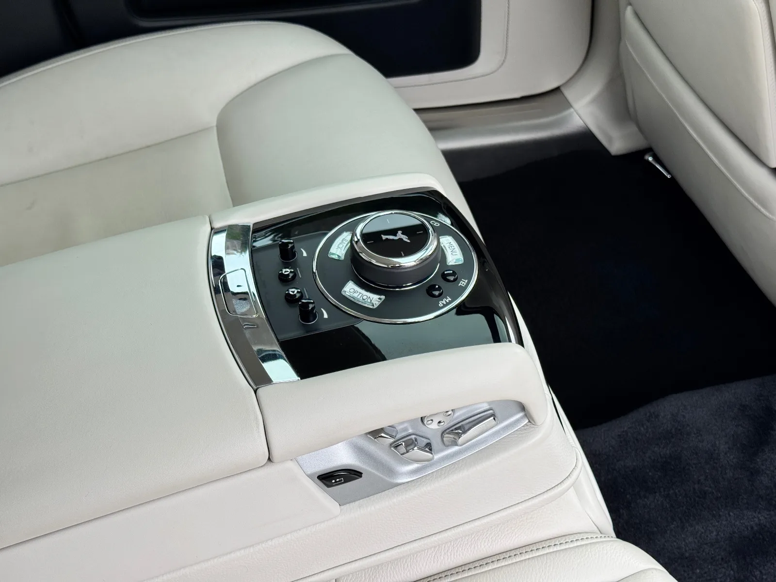 2017 Rolls-Royce Ghost Series II, 21/23