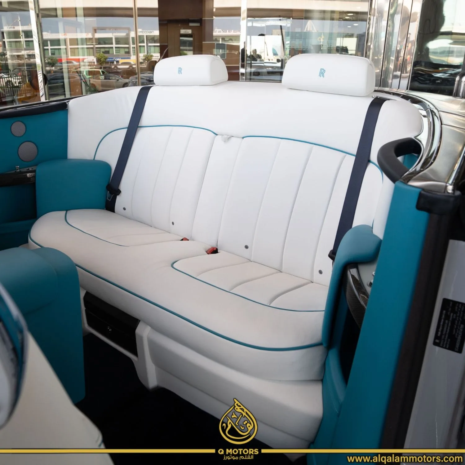 2017 Rolls-Royce Phantom Drophead Coupé angeboten von einem Fachhändler in Dubai, Vereinigte Arabische Emirate, Foto 18 von 24